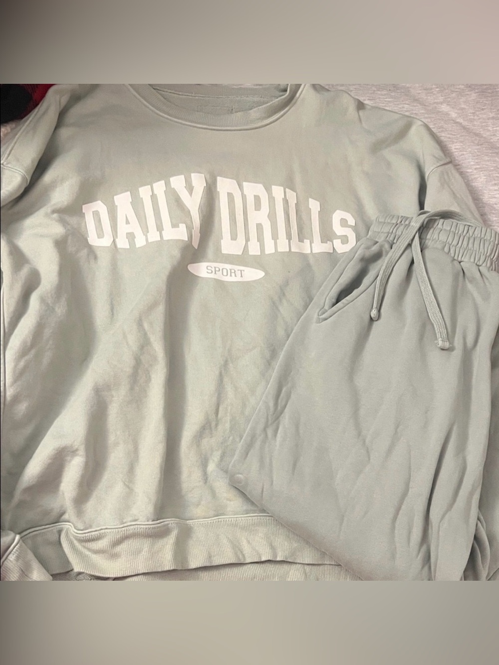 Daily Drills Sport Crewneck and Joggers